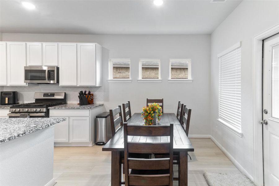 big spaces to eat big spaces to eat