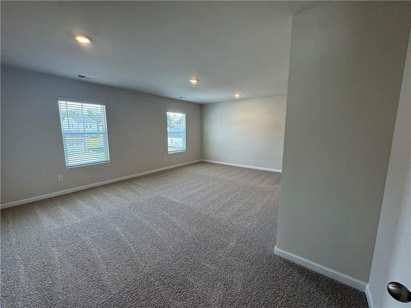 Spacious, unfurnished interior of a new home in Oakchase at Hampton, Hampton (Image 26). Spacious, unfurnished interior of a new home in Oakchase at Hampton, Hampton (Image 26).