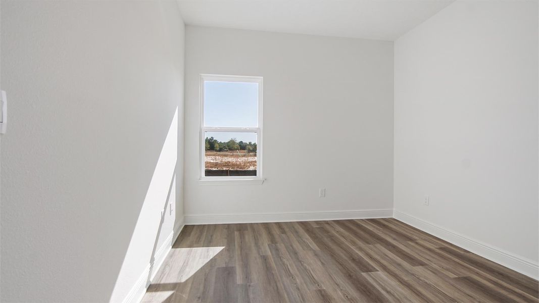 Spacious, unfurnished interior of a new home in Owl's Head Farms, Freeport (Image 18).
