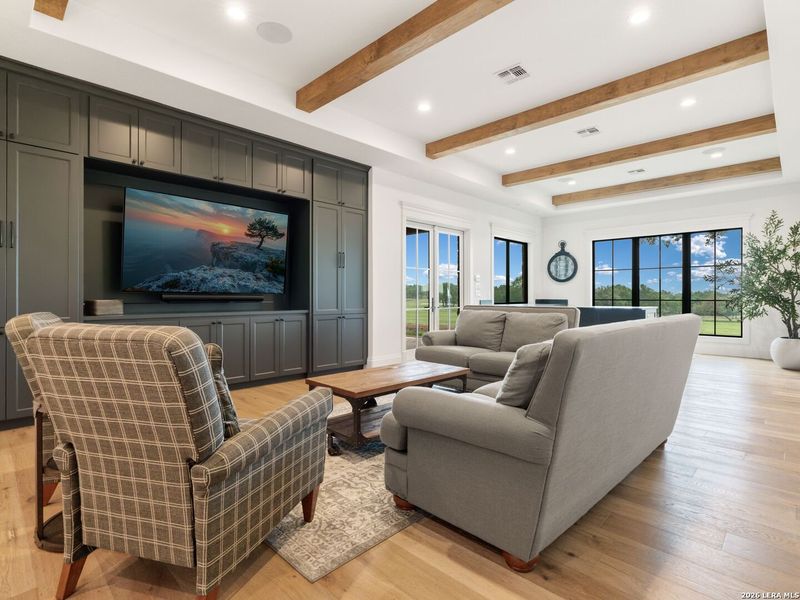 Community amenities in , Boerne (Image 48).
