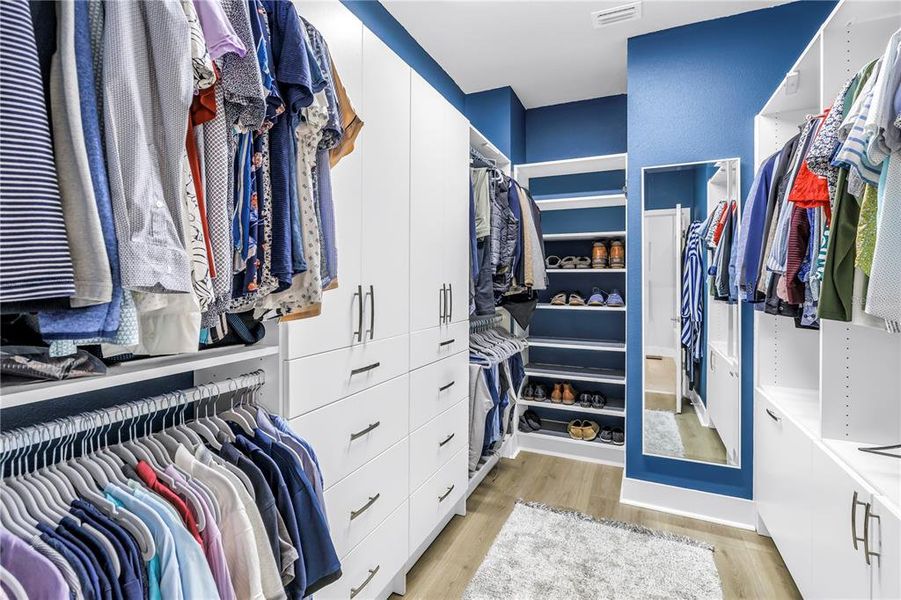 Furnished interior view inside a new home in , St. Petersburg (Image 47).