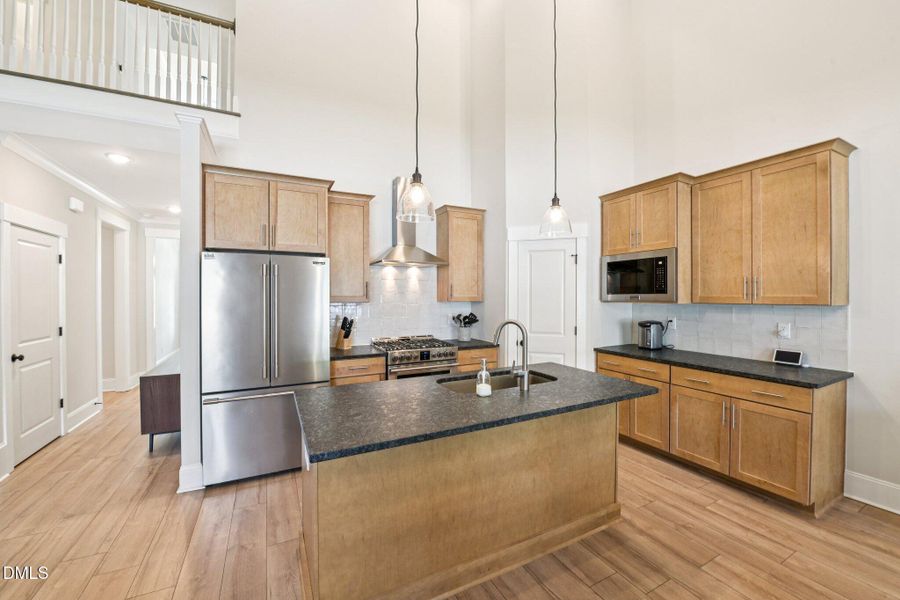 15-web-or-mls-Arbor Dr-S1404-015