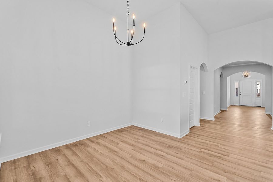 Spacious, unfurnished interior of a new home in Brayden, Advance (Image 19).