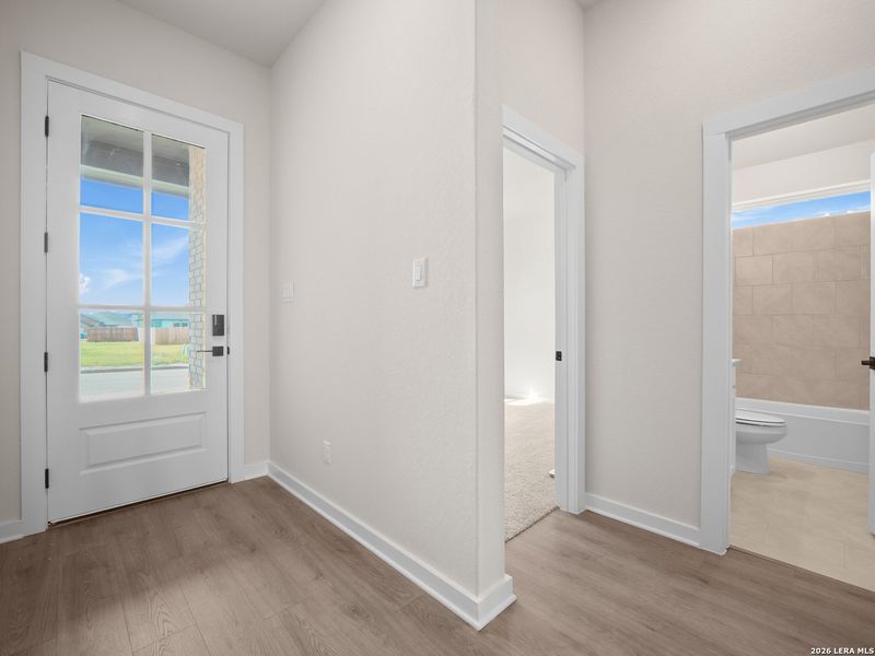 Spacious, unfurnished interior of a new home in Morgan Meadows, San Antonio (Image 10).