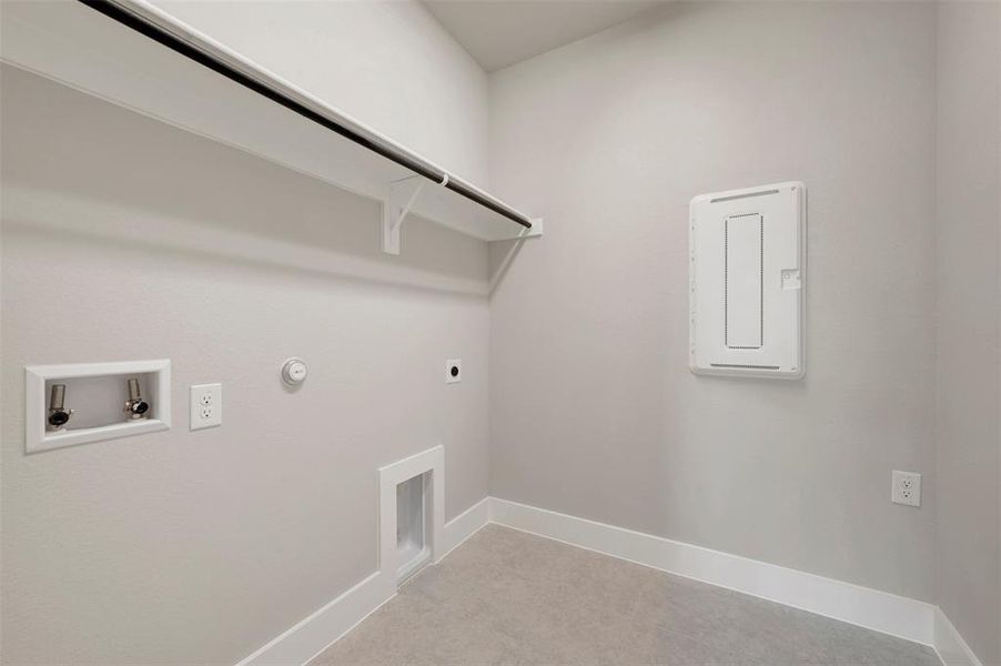 Spacious, unfurnished interior of a new home in Lily Creek at Sutton Fields, Aubrey (Image 19).