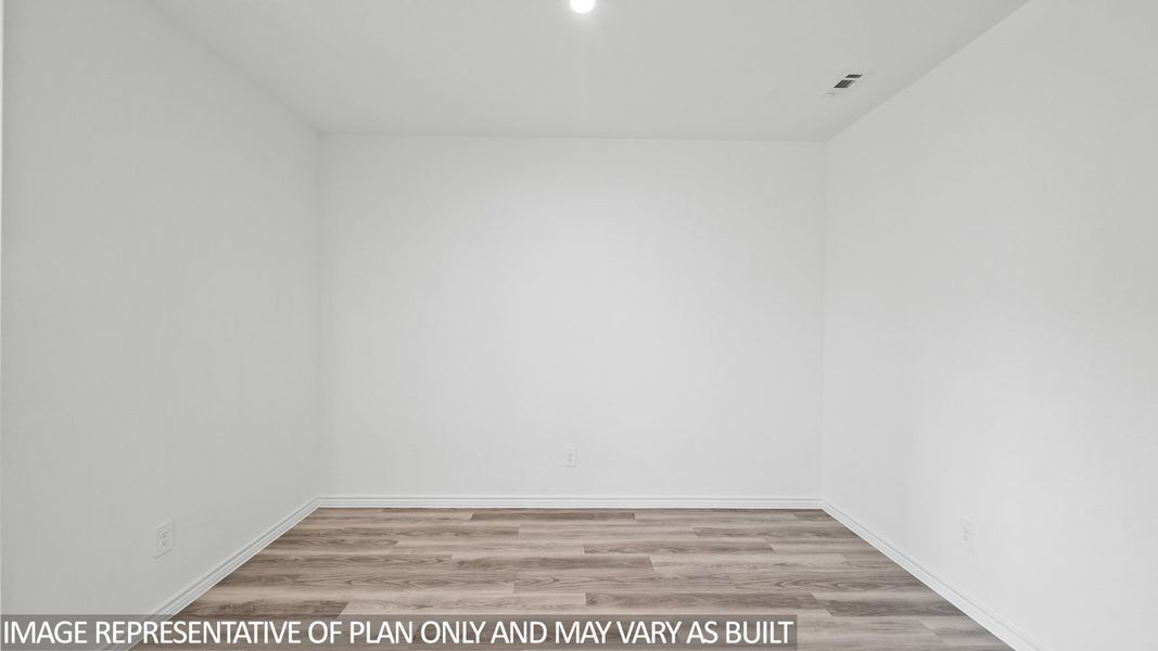 Representative unfurnished interior of a home built from the Harris by D.R. Horton in Holly Trails, Sour Lake (Image 16).