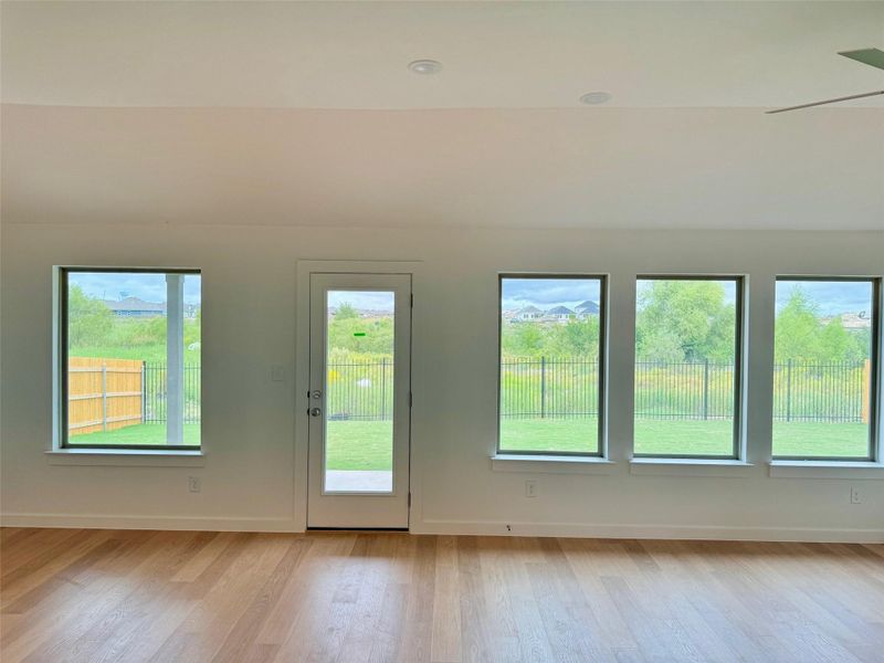 Spacious, unfurnished interior of a new home in Prairie Winds, Hutto (Image 18).