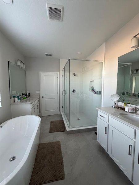 Furnished interior view inside a new home in Center Lake on the Park, St. Cloud (Image 8).