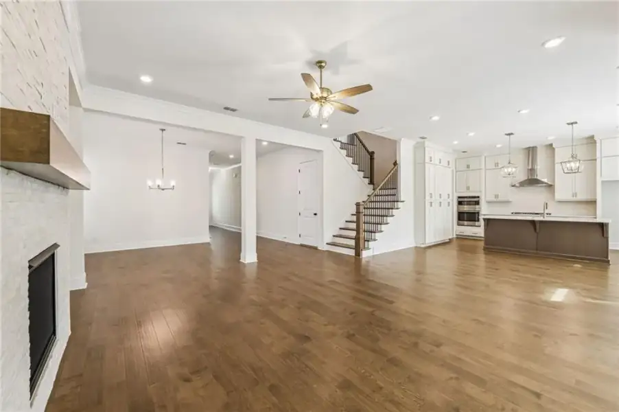 Spacious, unfurnished interior of a new home in Waterhaven, Cumming (Image 38).