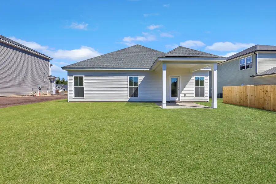 Hampton – Rear Elevation with Covered Back Porch Hampton – Rear Elevation with Covered Back Porch