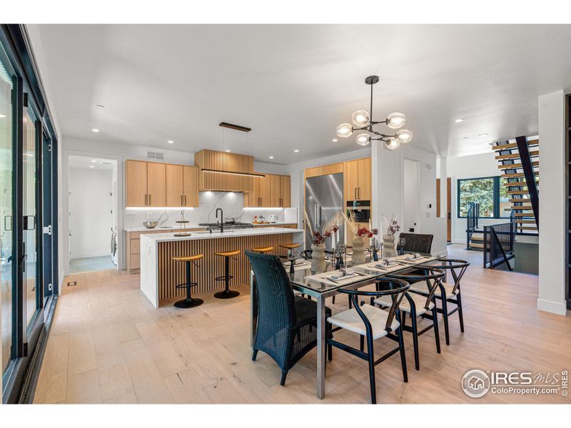 Gorgeous Chef's kitchen