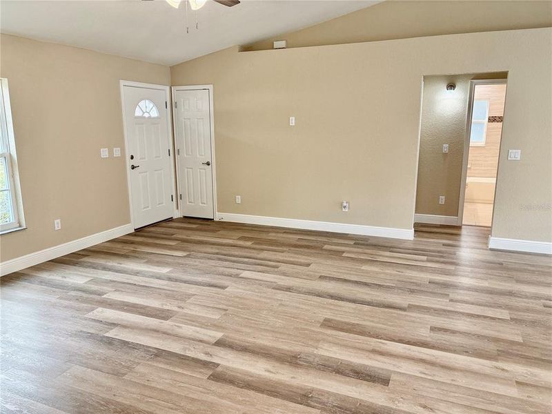 Spacious, unfurnished interior of a new home in , Summerfield (Image 33).