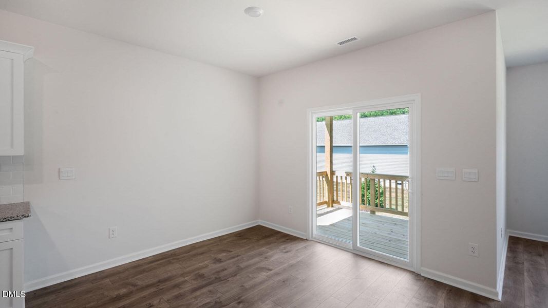 75-tobacco-woods-012