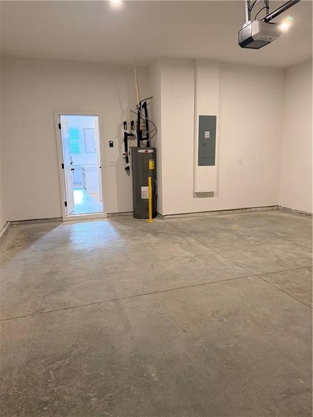 Spacious, unfurnished interior of a new home in Annsbury Park, Lilburn (Image 28). Spacious, unfurnished interior of a new home in Annsbury Park, Lilburn (Image 28).