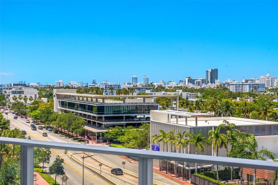Exterior details and patio area of a home in Five Park, Miami Beach (Image 17).