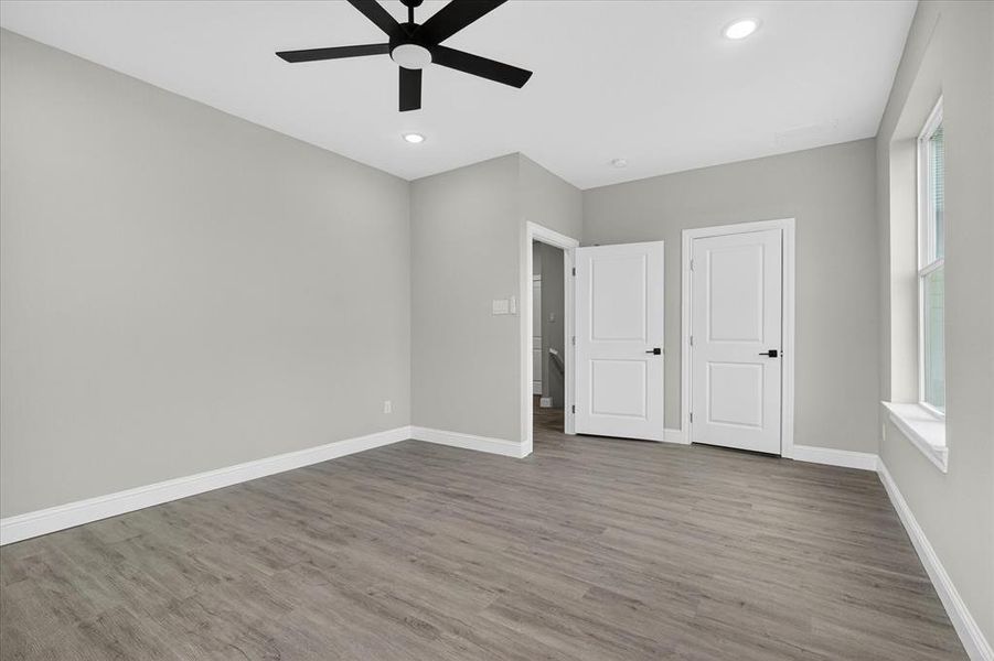 Spacious, unfurnished interior of a new home in , Grand Prairie (Image 31).