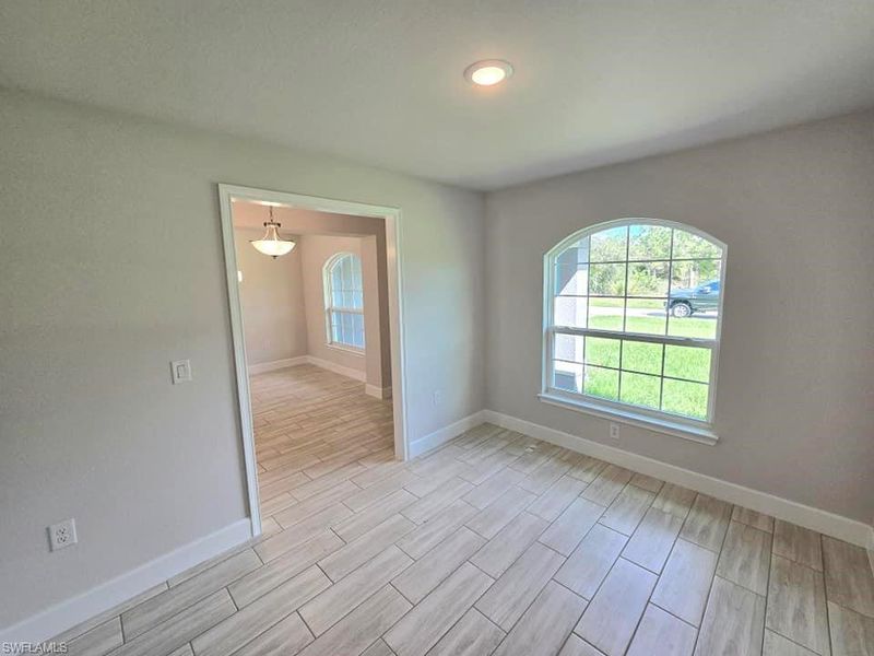 Spacious, unfurnished interior of a new home in Lehigh Acres, Lehigh Acres (Image 10).