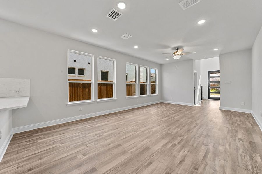 Image 7 of a home in Symmetry 37s.