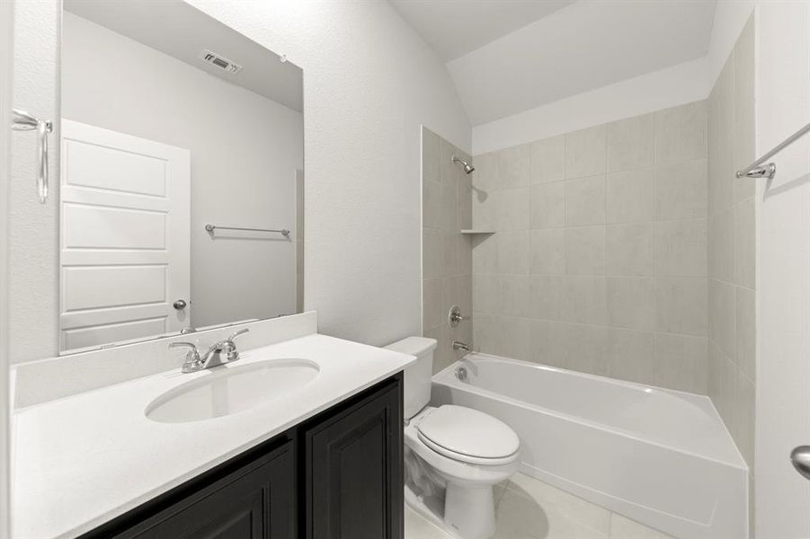 06. 103 Whistling Duck - 2ND Bath