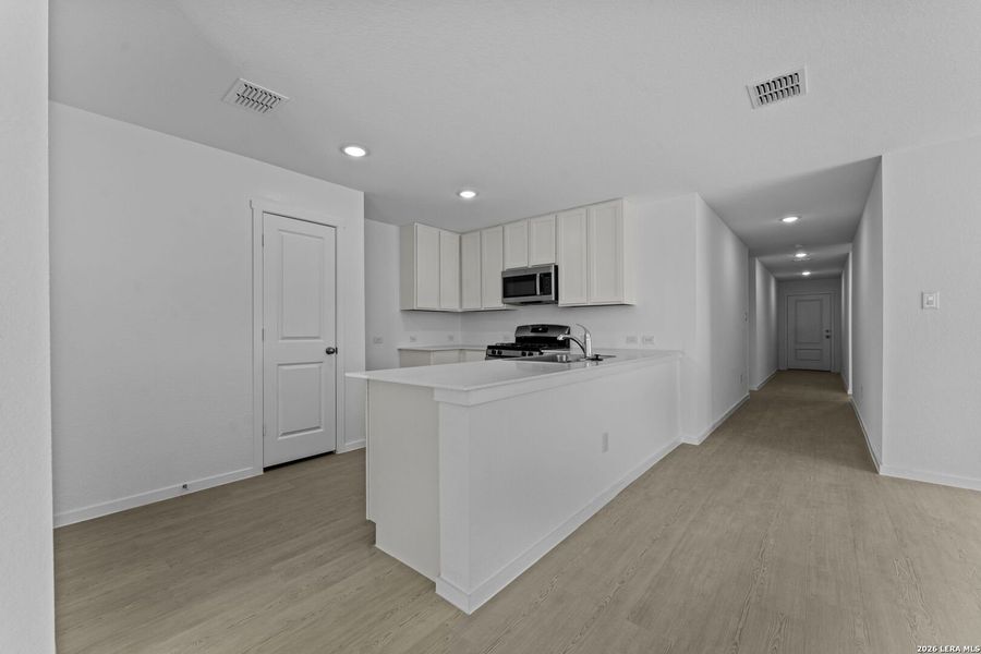 Furnished interior view inside a new home in Friendship Oaks, Fredericksburg (Image 7).