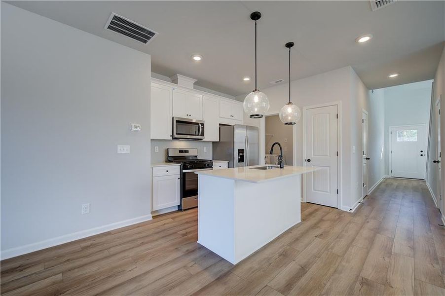 Furnished interior view inside a new home in Abbotts Crossing, Conyers (Image 6).