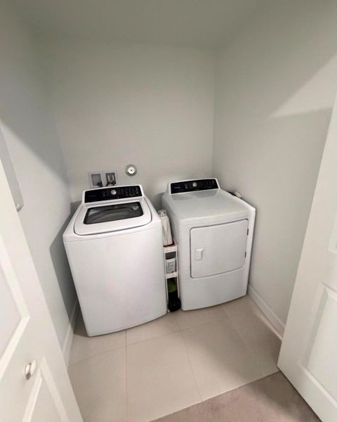 Close-up of interior finishes inside a home in , Lake Worth (Image 10). Close-up of interior finishes inside a home in , Lake Worth (Image 10).