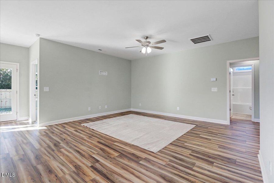 14-104 E Sillinger Dr-14