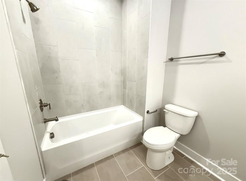 Image 42 of a home in .