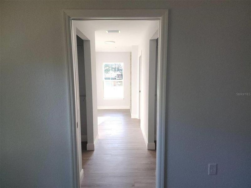 Spacious, unfurnished interior of a new home in , Spring Hill (Image 22).