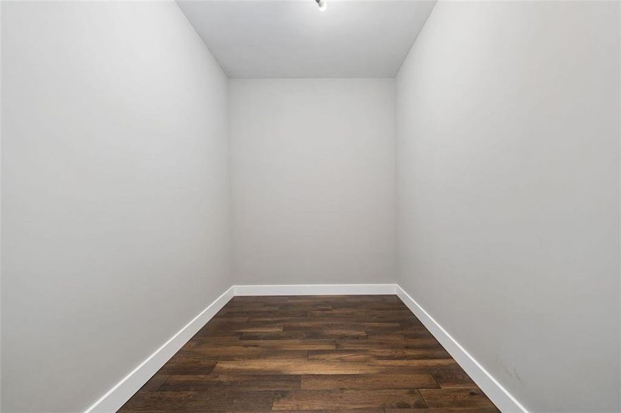 Spacious, unfurnished interior of a new home in , Mableton (Image 25).