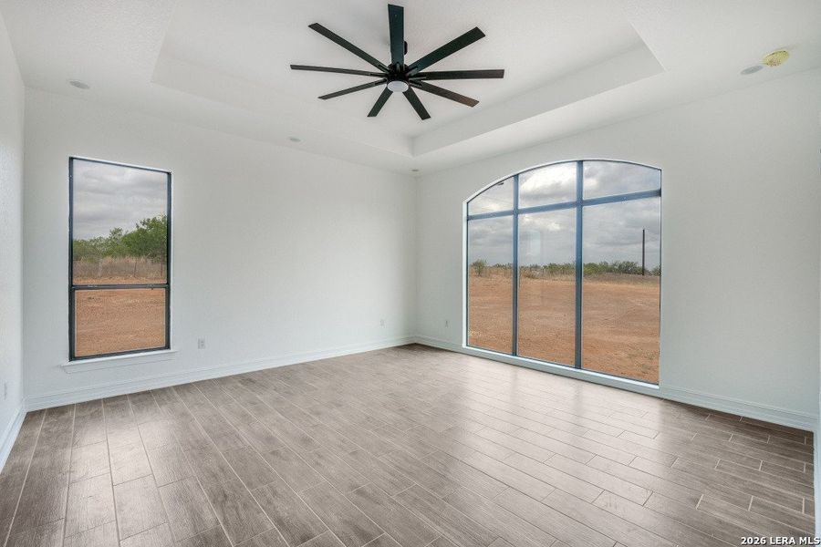 Spacious, unfurnished interior of a new home in , Floresville (Image 15).
