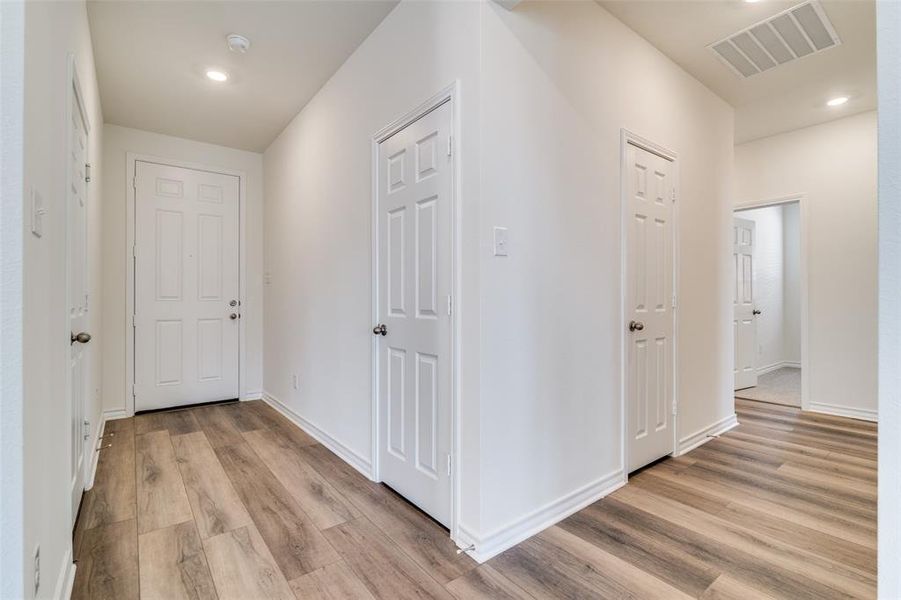 Spacious, unfurnished interior of a new home in Heartland Signature, Crandall (Image 10).