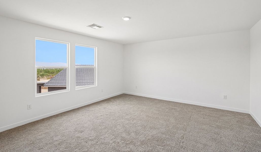 Spacious, unfurnished interior of a new home in The Oasis at Rocking K, Vail (Image 20).