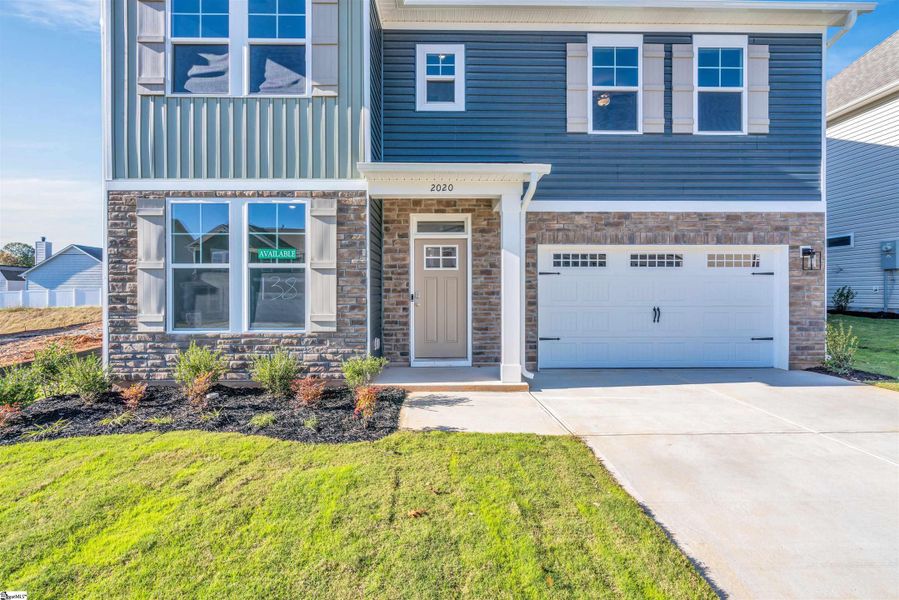 Exterior details and patio area of a home in Halton Oaks, Spartanburg (Image 3).