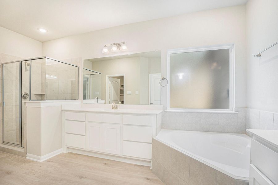 Image 1 of a home in Encino Estates.