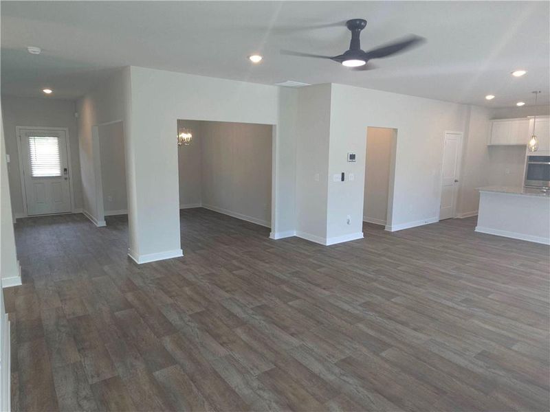 Spacious, unfurnished interior of a new home in Southern Hills, McDonough (Image 21).