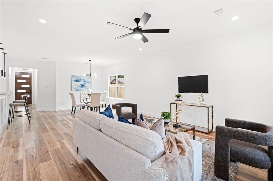 Furnished interior view inside a new home in , Dallas (Image 7). Furnished interior view inside a new home in , Dallas (Image 7).