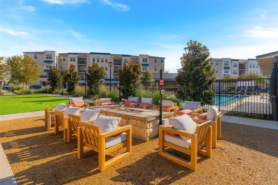 Community amenities in , Allen (Image 35).