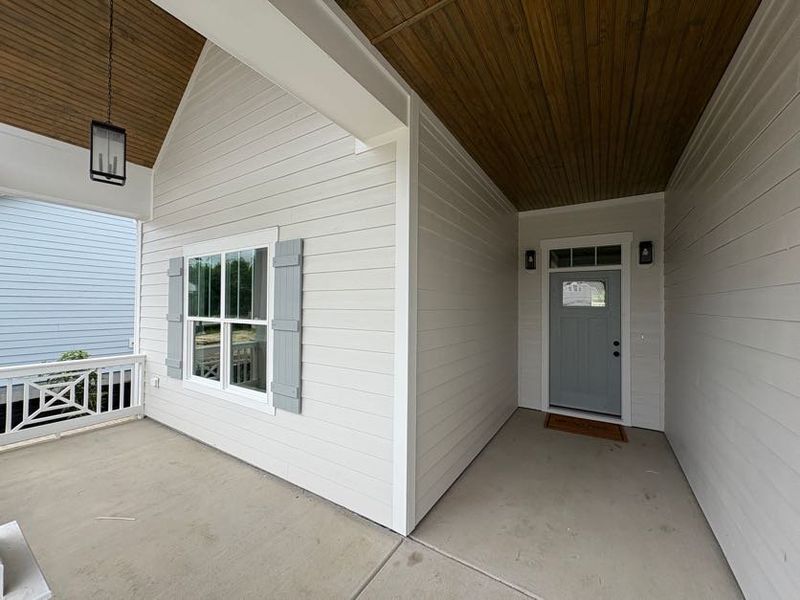 Image 28 of a home in Riverside Cove.