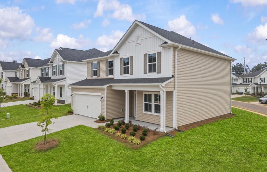 Exterior details and patio area of a home in Indigo Park, Easley (Image 17).