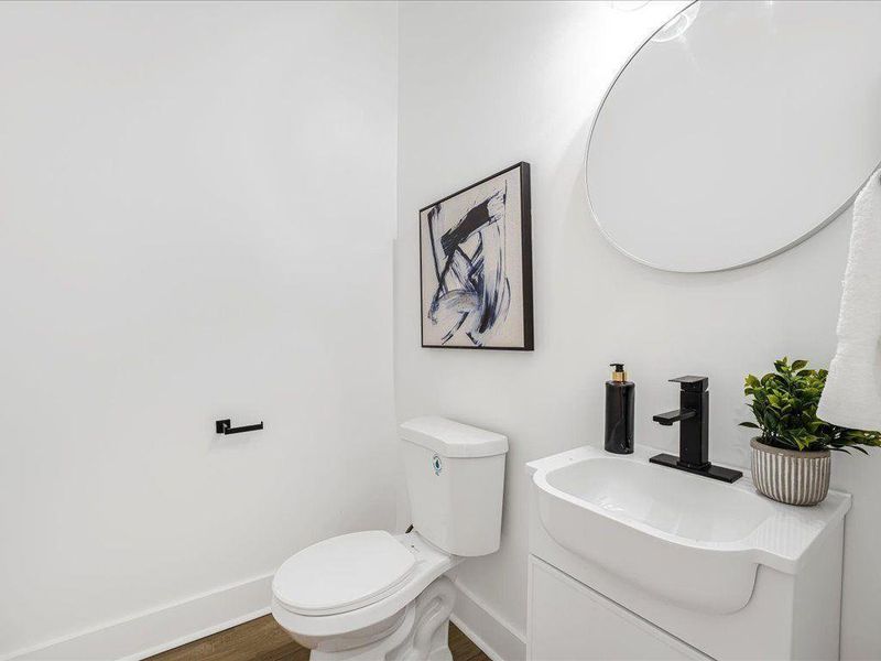 Furnished interior view inside a new home in , Dallas (Image 18). Furnished interior view inside a new home in , Dallas (Image 18).