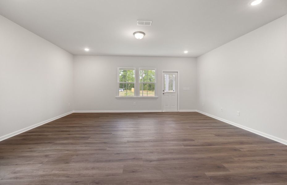 Spacious, unfurnished interior of a new home in Exchange at 401, Raleigh (Image 19).