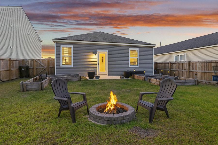 Exterior details and patio area of a home in , Ladson (Image 22).