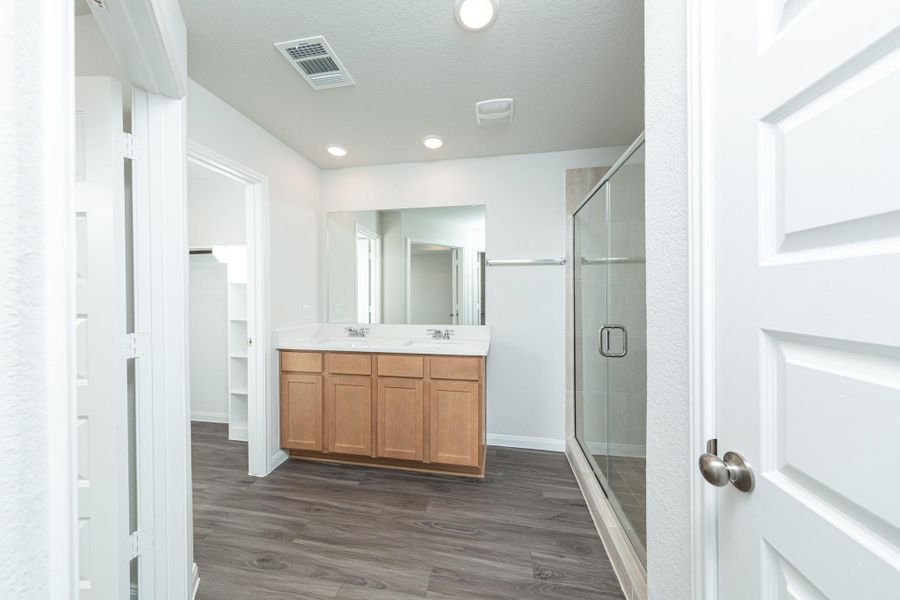 Furnished interior view inside a new home in Lake Conroe Area Homes, Montgomery (Image 5).