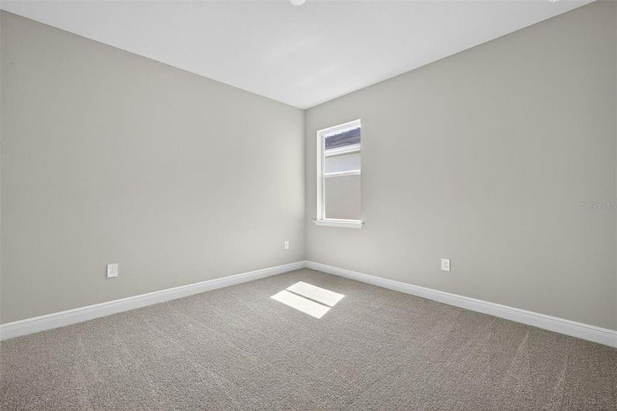 Spacious, unfurnished interior of a new home in Wellen Park, Venice (Image 16).