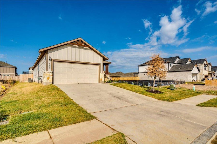 Welcome Home to 388 Begonia! Welcome Home to 388 Begonia!