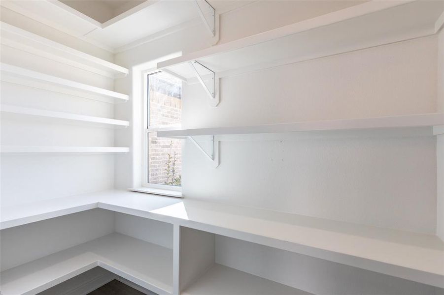 Spacious, unfurnished interior of a new home in , Tuscola (Image 23).