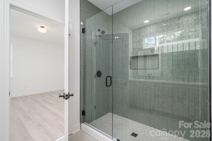 Image 21 of a home in .