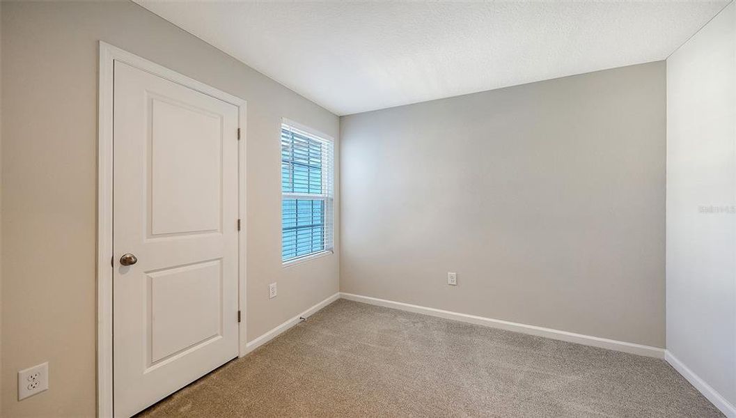 Spacious, unfurnished interior of a new home in , Bradenton (Image 33).
