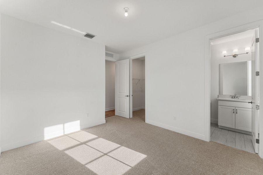 Representative unfurnished interior of a home built from the Zinnia by Mattamy Homes in Newfield, Palm City (Image 20).